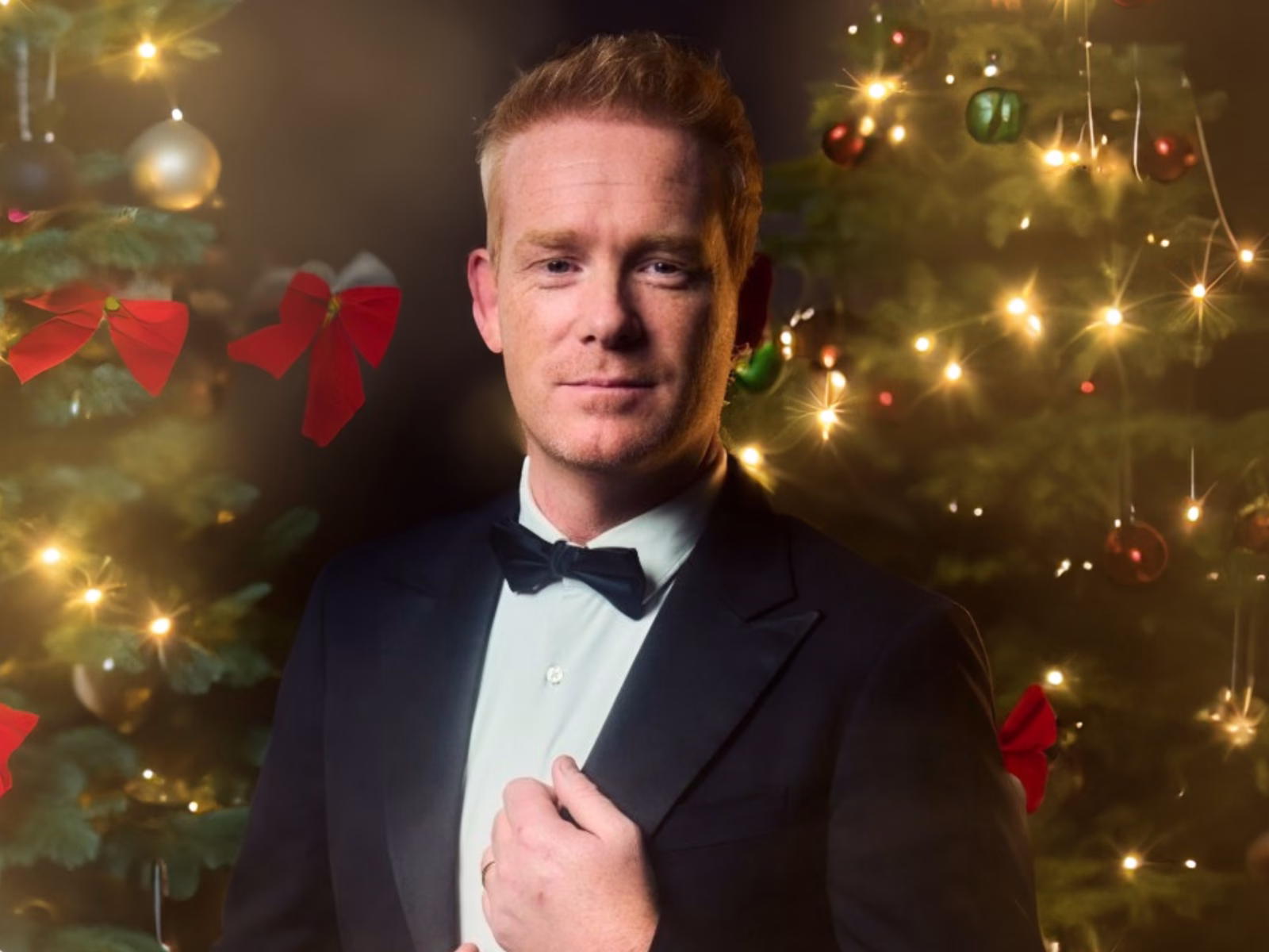 Portret van De Kerstzanger in kerstsetting
